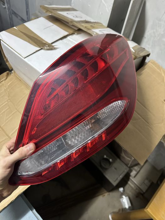 Оригинален Десен европейски стоп за Мерцедес W205