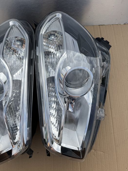 FAR NISSAN QASHQAI dr/st an 2007-2012 stare impecabila!
