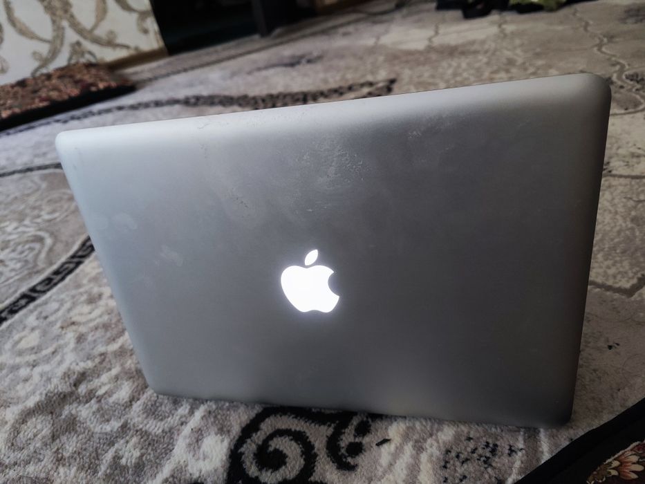 MacBook Pro sotiladi