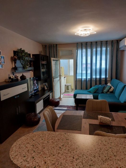 Варна. Окръжна болница 110квм 3 ст от собственик