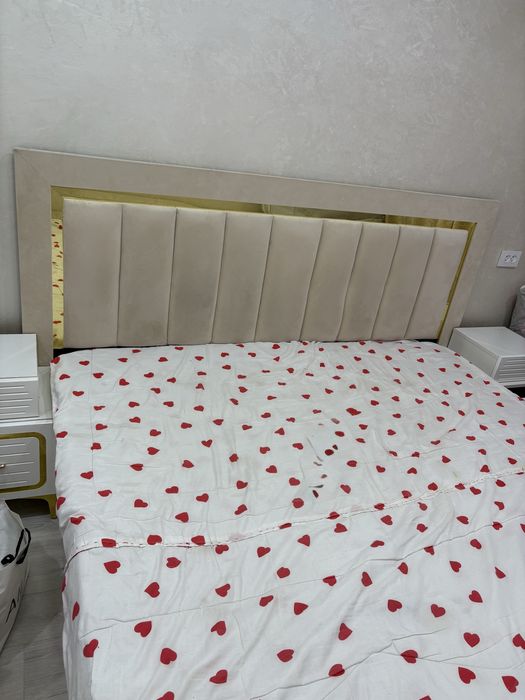 Продам Спальный Кровать