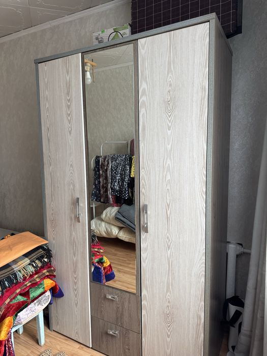 Продам кровать и шкаф