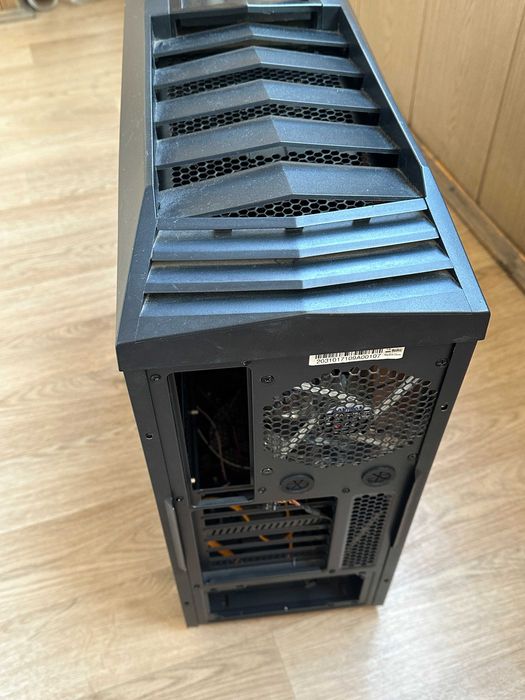 Корпус Zalman Z11 Plus + 2 вертушки