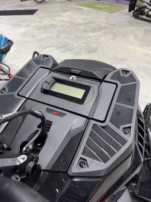 Ski doo summit x 850 E-Tec