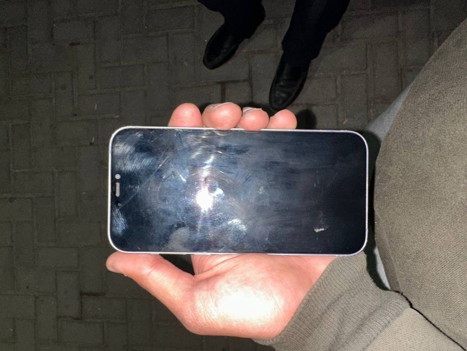 Iphone 12 arzon narxda