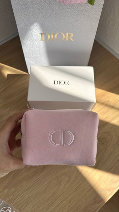 В наличии! Косметичка