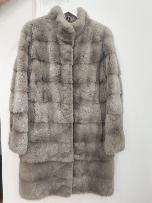 Срочно продаётся шуба