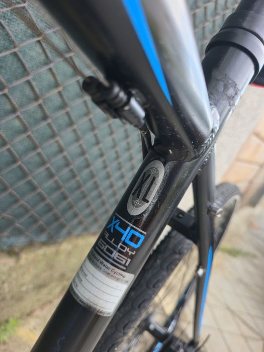 Алуминиев Scott 28 цола XL рамка Хидравлични дискови 3х9 Alivio скорости