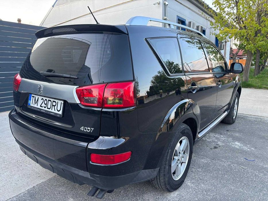 Peugeot 4007 2.2 HDi 150 Cp 2008 cu 7 Locuri