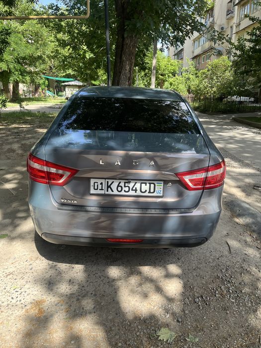 lada vesta sotiladi
