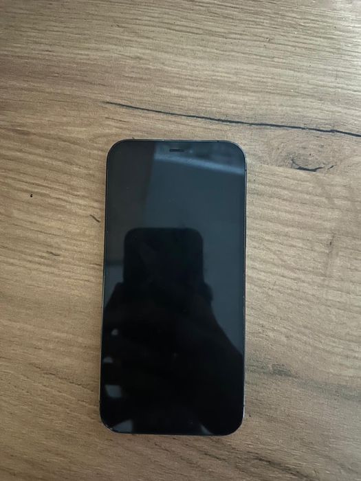 Продаю Iphone 12pro