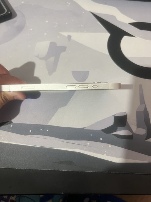 Iphone 13 starlight