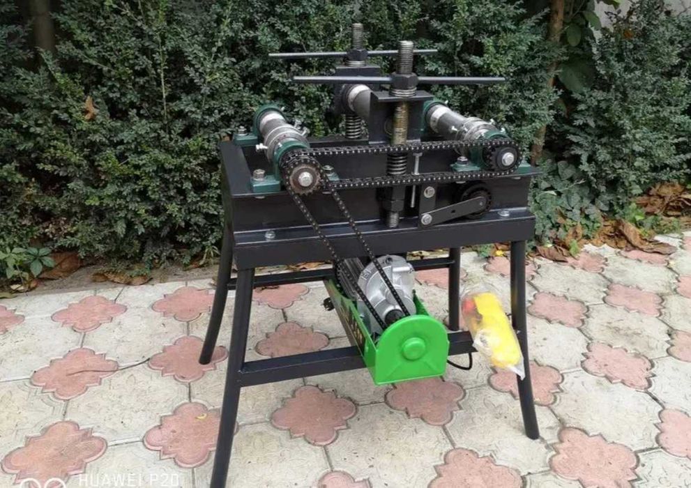 Utilaj pentru îndoit țevi, producerea porților, garduri, sere, balustrade, copertine sau alte lucrări