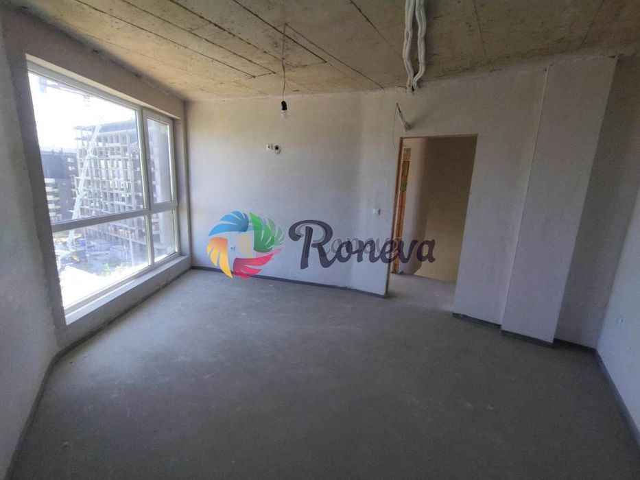 Продава се Тристаен апартамент в Варна, Възраждане 2 - 215 кв.м за 593 €/кв.м - Снимка #5