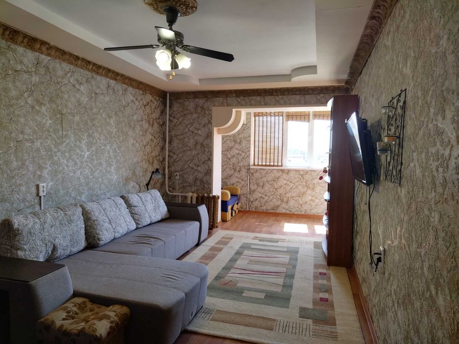 Сдаю 2шку в 8 мкр возле драмтеатра