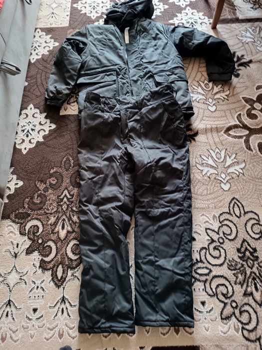 Продается зимняя куртка с ватником