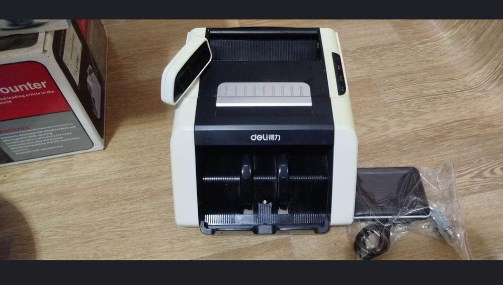 Машинка для счета денег