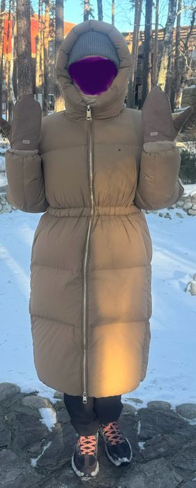 Пуховик Tommy Hilfiger L размер