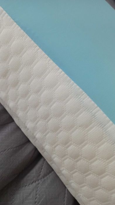 Подушка анатомическая с эффектом памяти