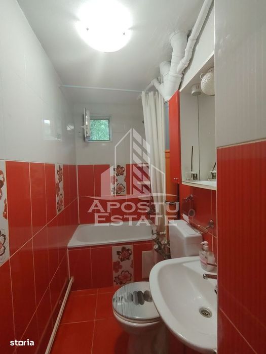 Apartament cu 3 camere de închiriat - Zona Ultra Centrala Timisoara