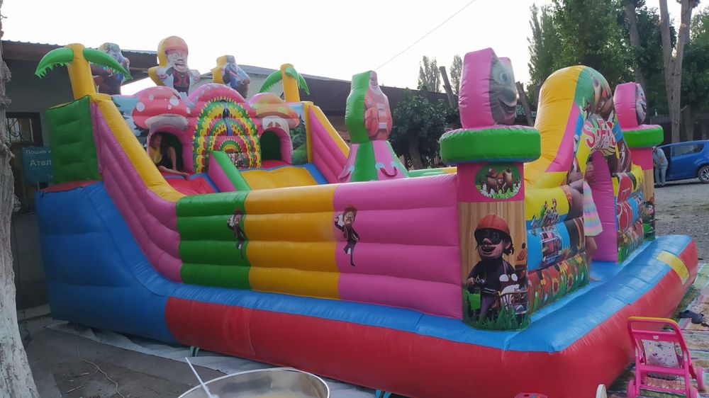 Батут. надувной.