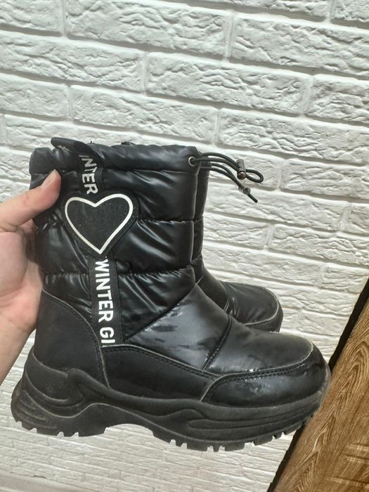 Продам сапожки зимние