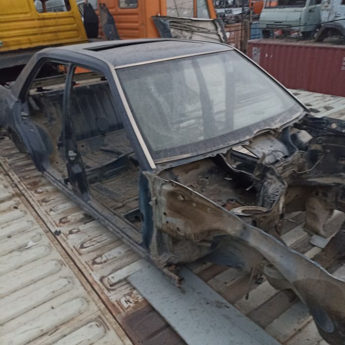 Кузов на Мерс 124