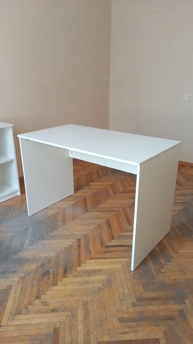 Офисный стол тумба вешалка полка