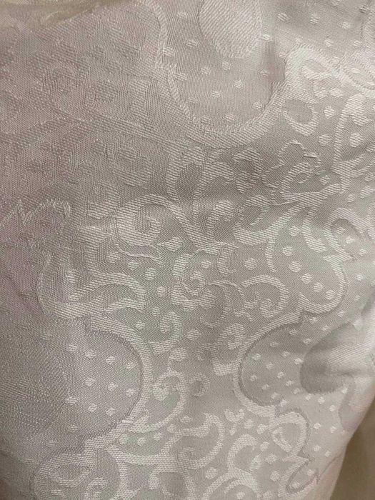 ткань на скатерти с выделкой качественная жаккардовая