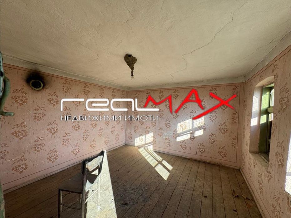 Продава къща в с. Горно Изворово