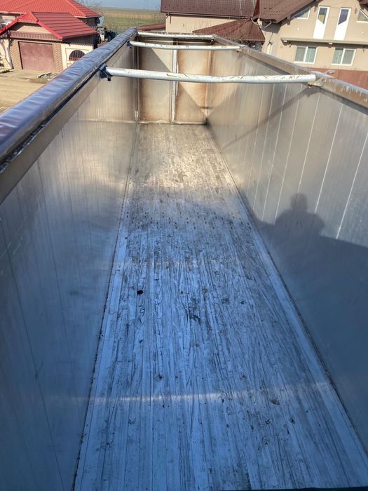 Semiremorca WALKINGFLOOR 92m3