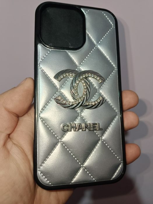 Срочно продам новый оригинал чехол iPhone 16 pro max