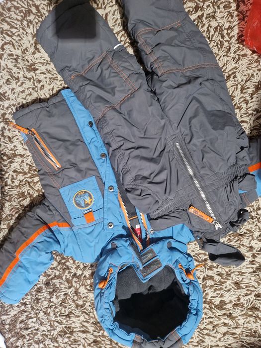 Детские зимние сапоги и зимний комплект.