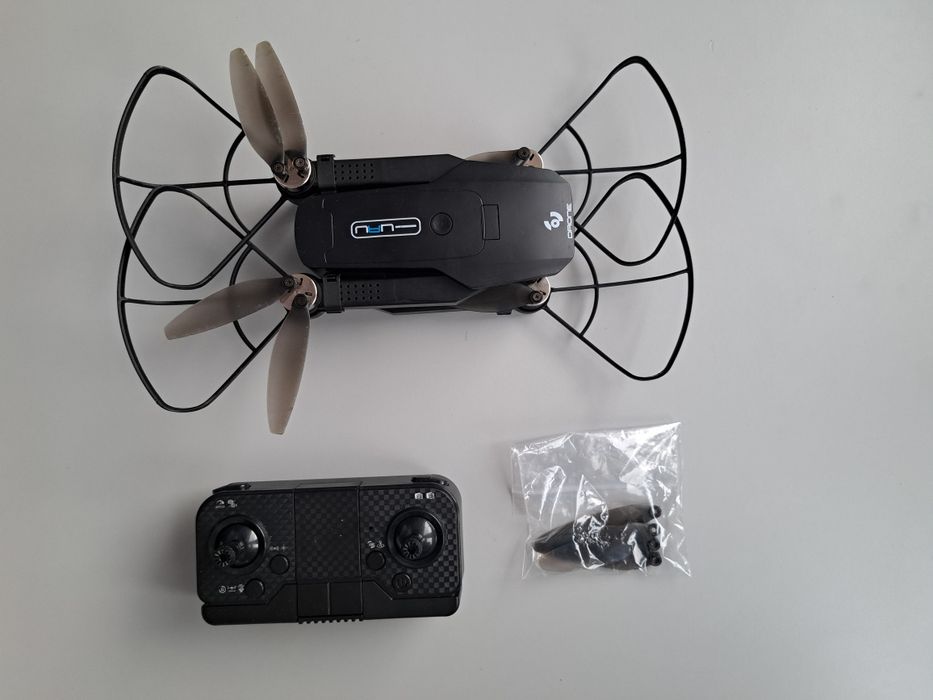 Vand drona cu camera