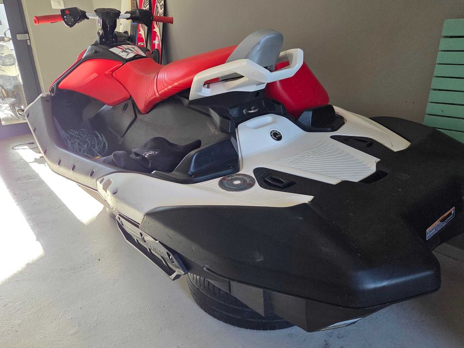 Skijet Sea-Doo Spark Trixx 3UP  an 2024 cu Garantie pana in 2026