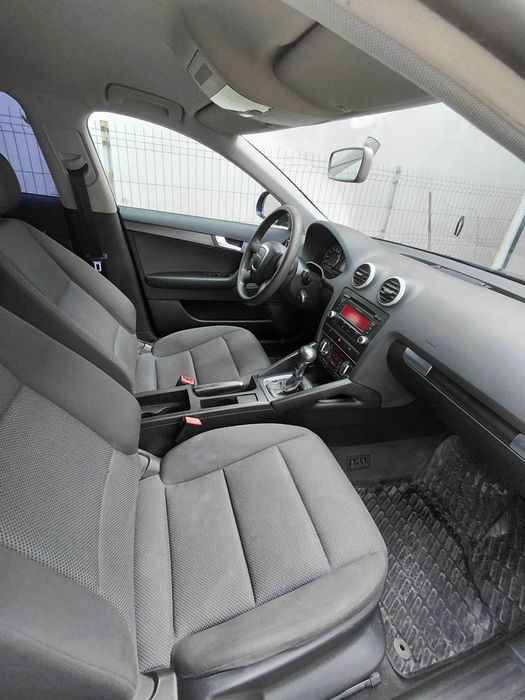 VOLKSWAGEN Golf 2010 — imagine 12