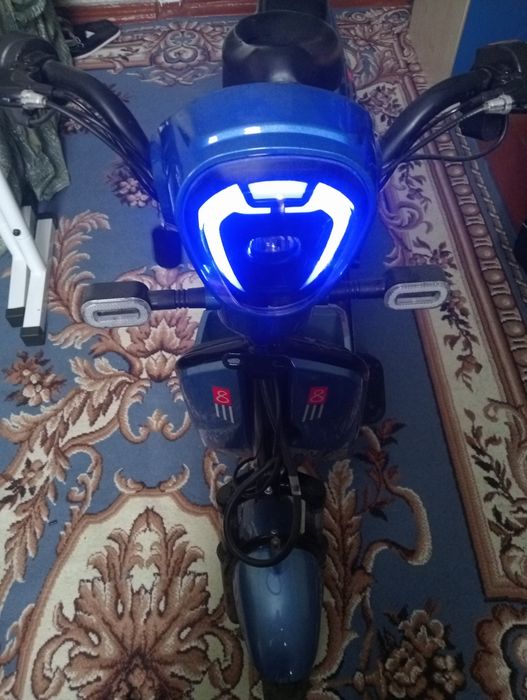 Продам электроскутер sk8 сянчу