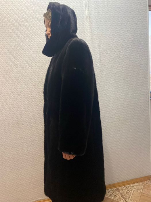 Шуба норковая черный