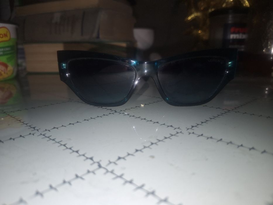 Продам очки.  Versache