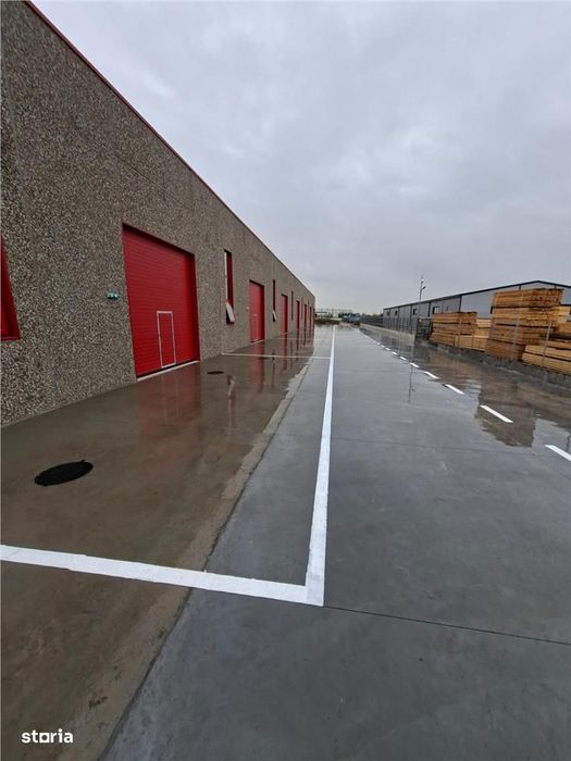 Hala din beton, 3000 mp,10 porti acces, avans + credit !