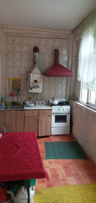 Уй сотилади. Янгийул центрда