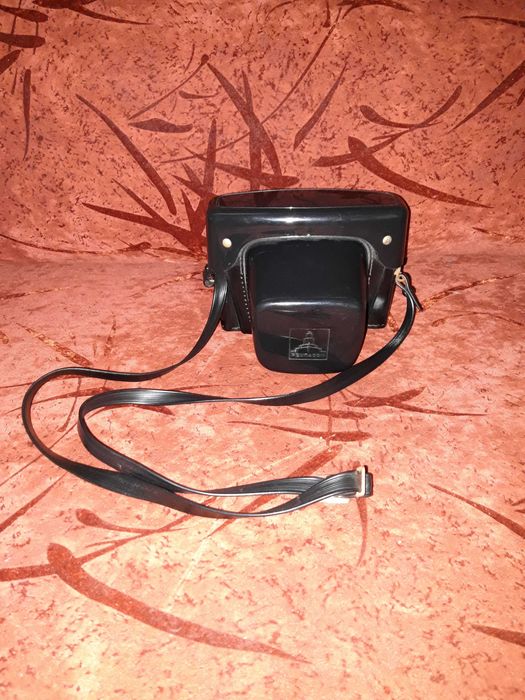 Продавам РЕТРО фотоапарат "PENTACON PRAKTICA MTL3"