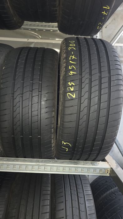 225 45 17  Firestone