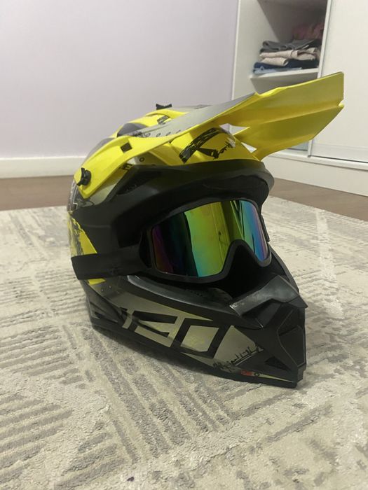 Мотоциклетный шлем