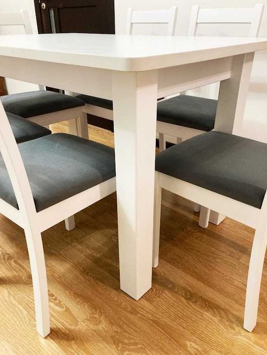 Продам кухонный стол и шесть стульев