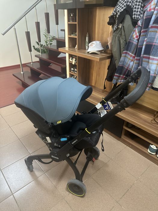 Продам DOONA X ( коляска  и автокресло )