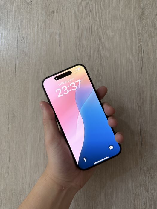 Продам iPhone 15 Pro 256 Black Titanium в идеале!