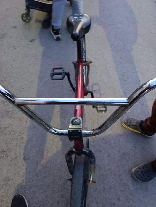 Продам бмх,есть торг