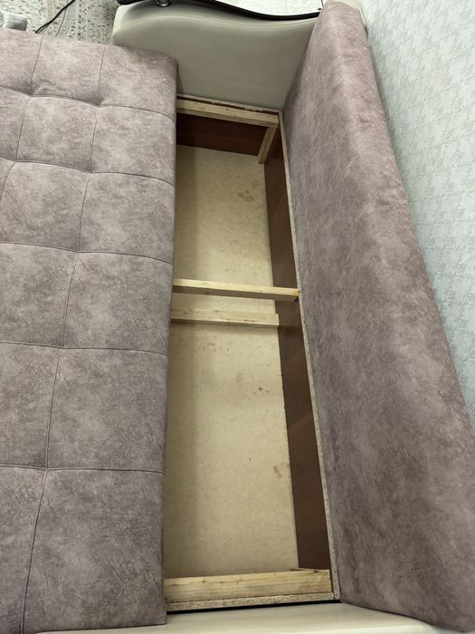 Продам диван в отличном состоянии