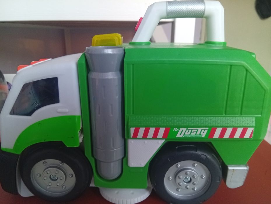 Супер забавен Боклуджарски камион